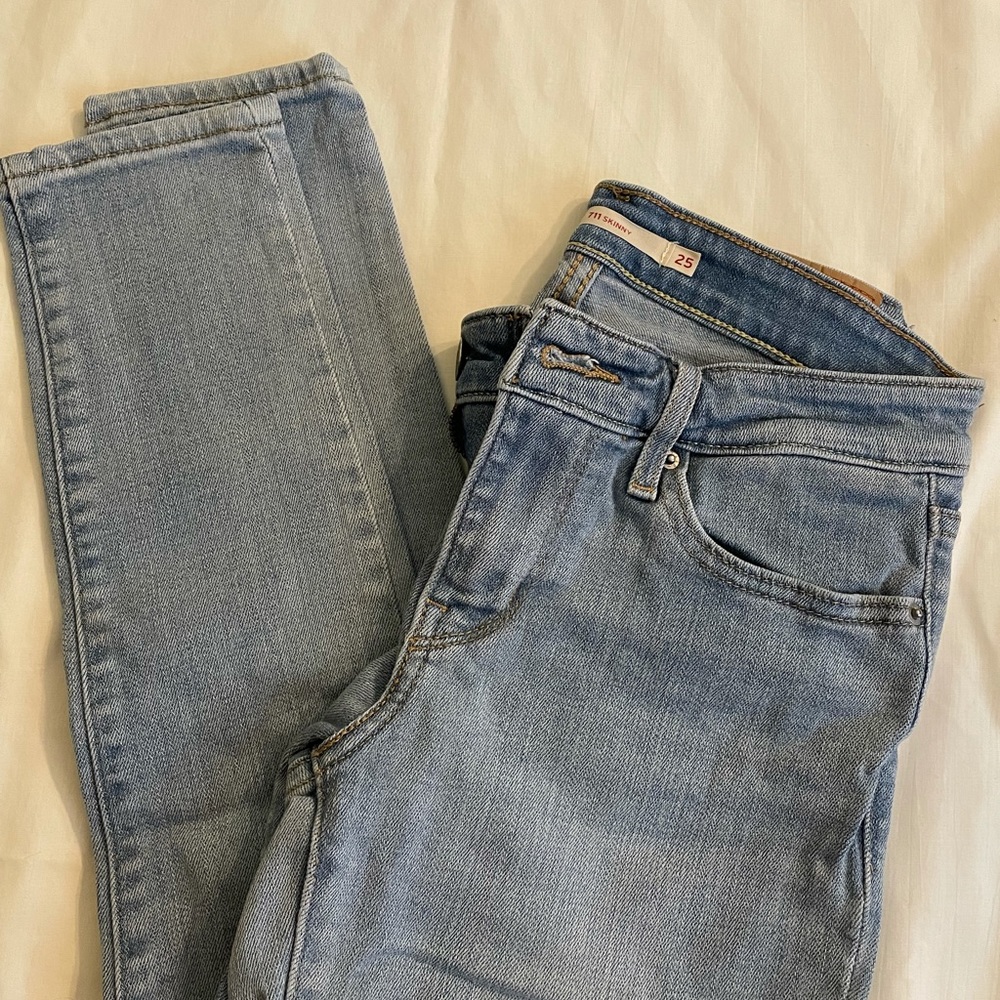 Levi’s 711 Skinny Jeans - Light Wash - Size 25